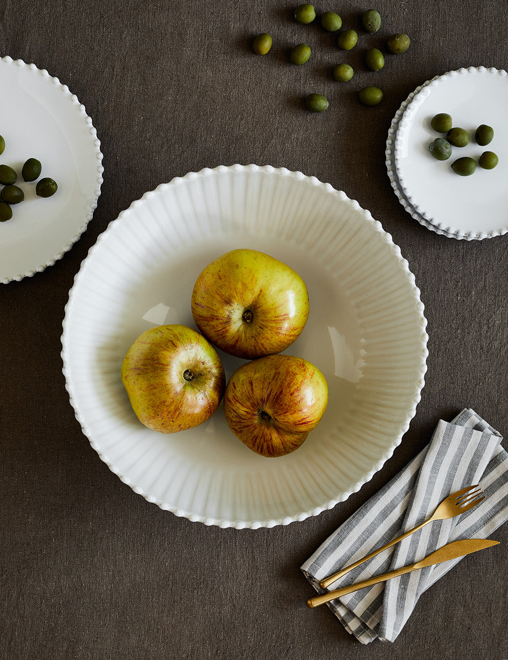 White Pearl Stoneware Centrepiece Serving Bowl