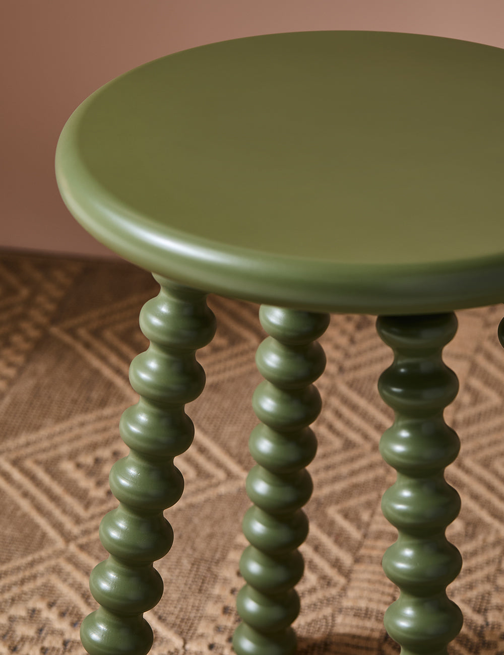 Elsa Side Table In Olive