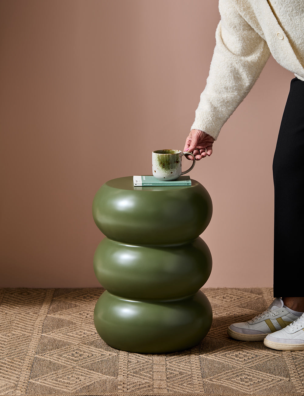 Essie Curvy Side Table in Olive