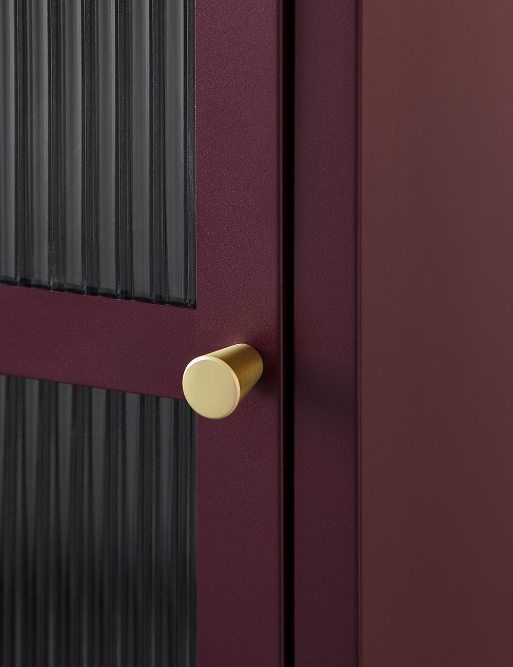 Reed Slender Cabinet in Maroon