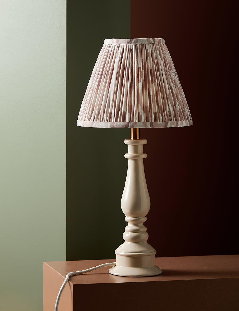 Ric Rac Lamp Base in Chalky White