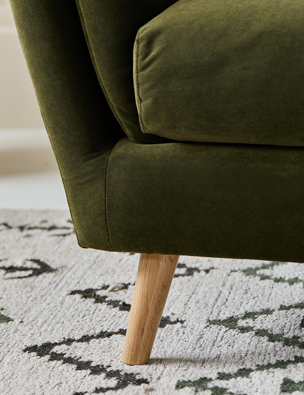 Richmond Armchair Classic Velvet Pine Green