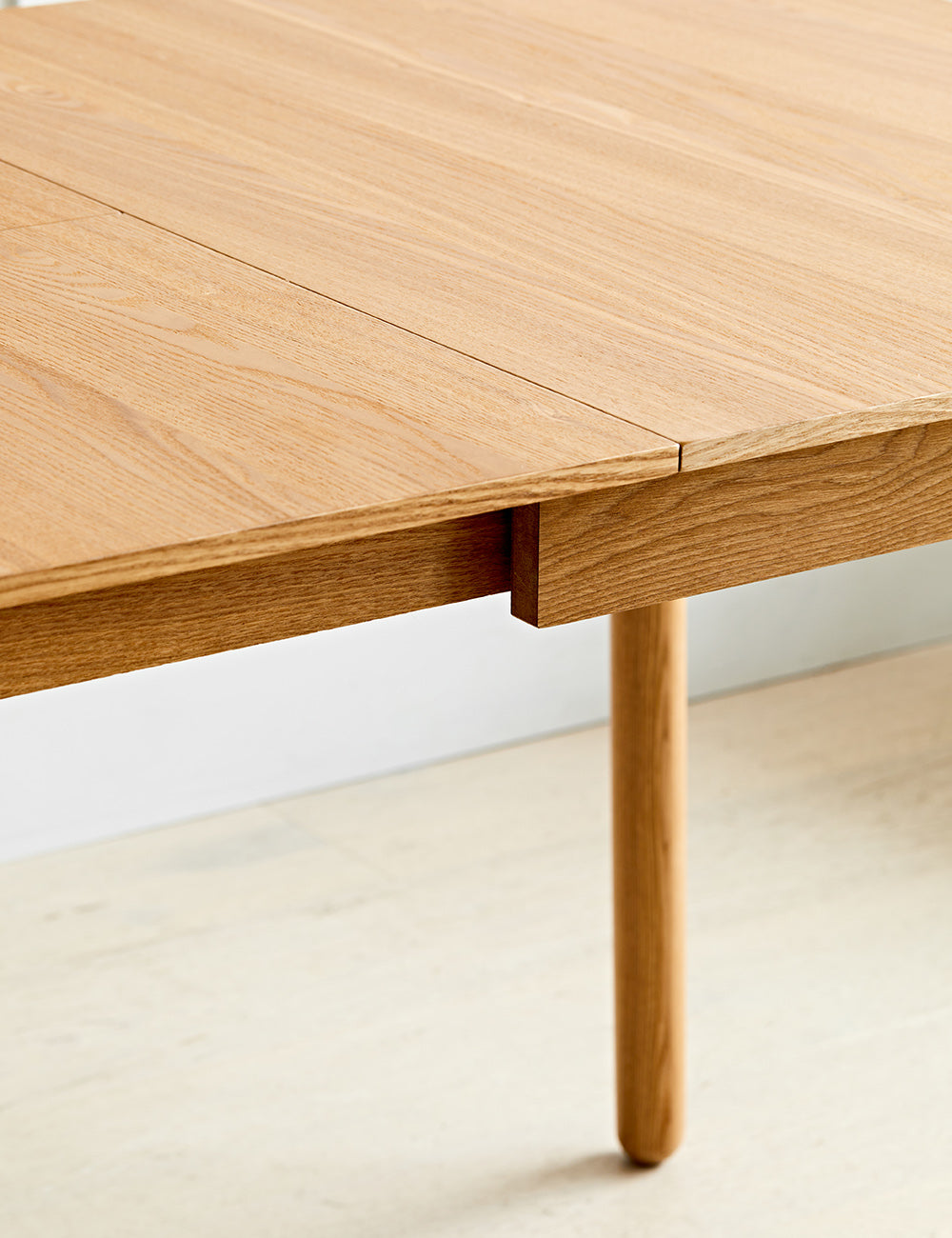 Ash extending deals dining table